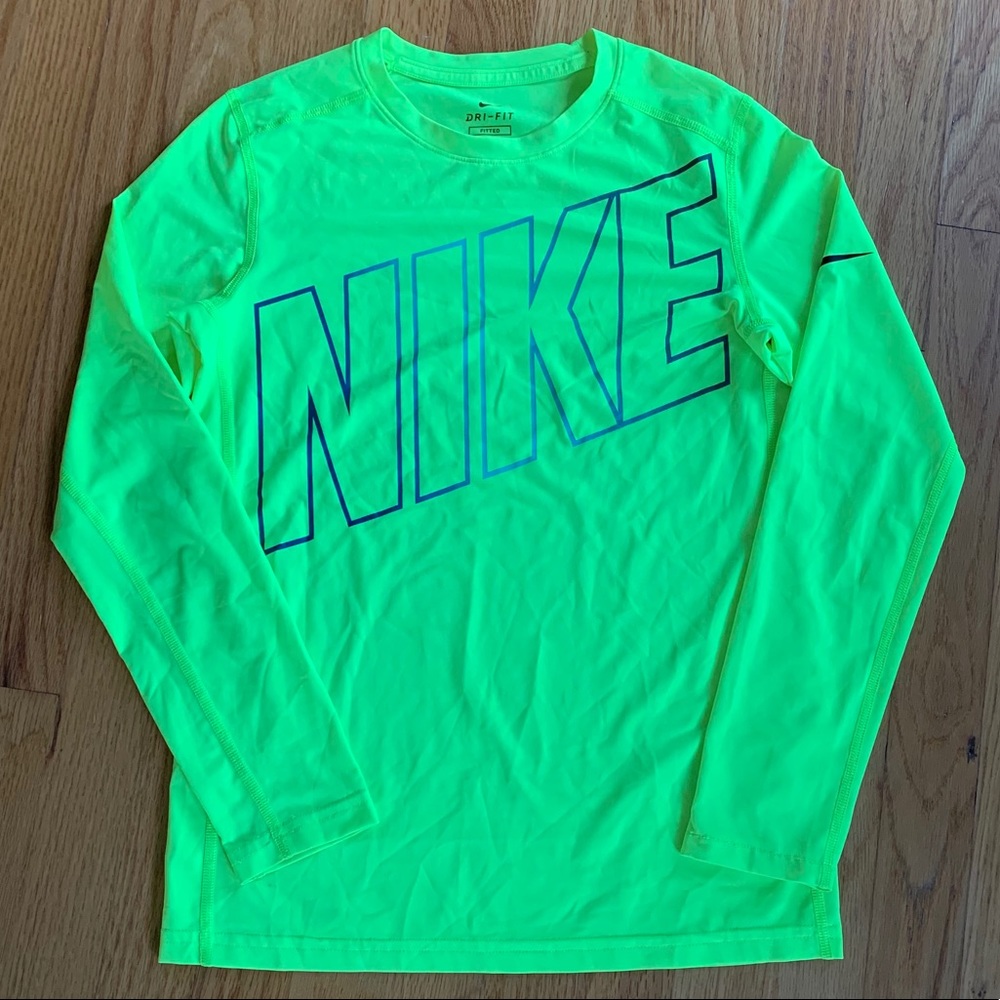 Nike Boys’ Long Sleeve Dri-Fit Shirt, Large